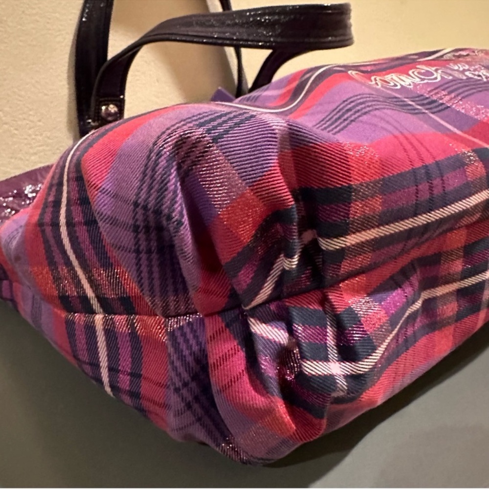 Coach Poppy Tartan Plaid Glam Tote Purple
Y2K 2010 Style 15886 - Picture 10 of 16